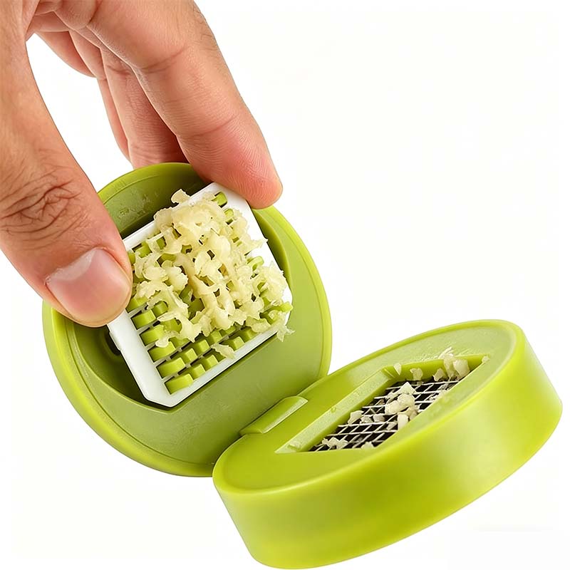 🧄LAST DAY SALE: ONLY ￡8.99!!🎁✨Mini Garlic Chopper and Press with Container